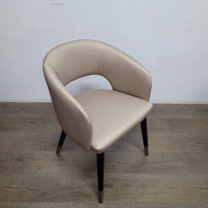 LINE ALBUM รพ. ธีรพร No.1 Chair 250118 9