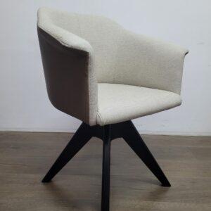 LINE ALBUM รพ. ธีรพร No.7 Chair 250118 1